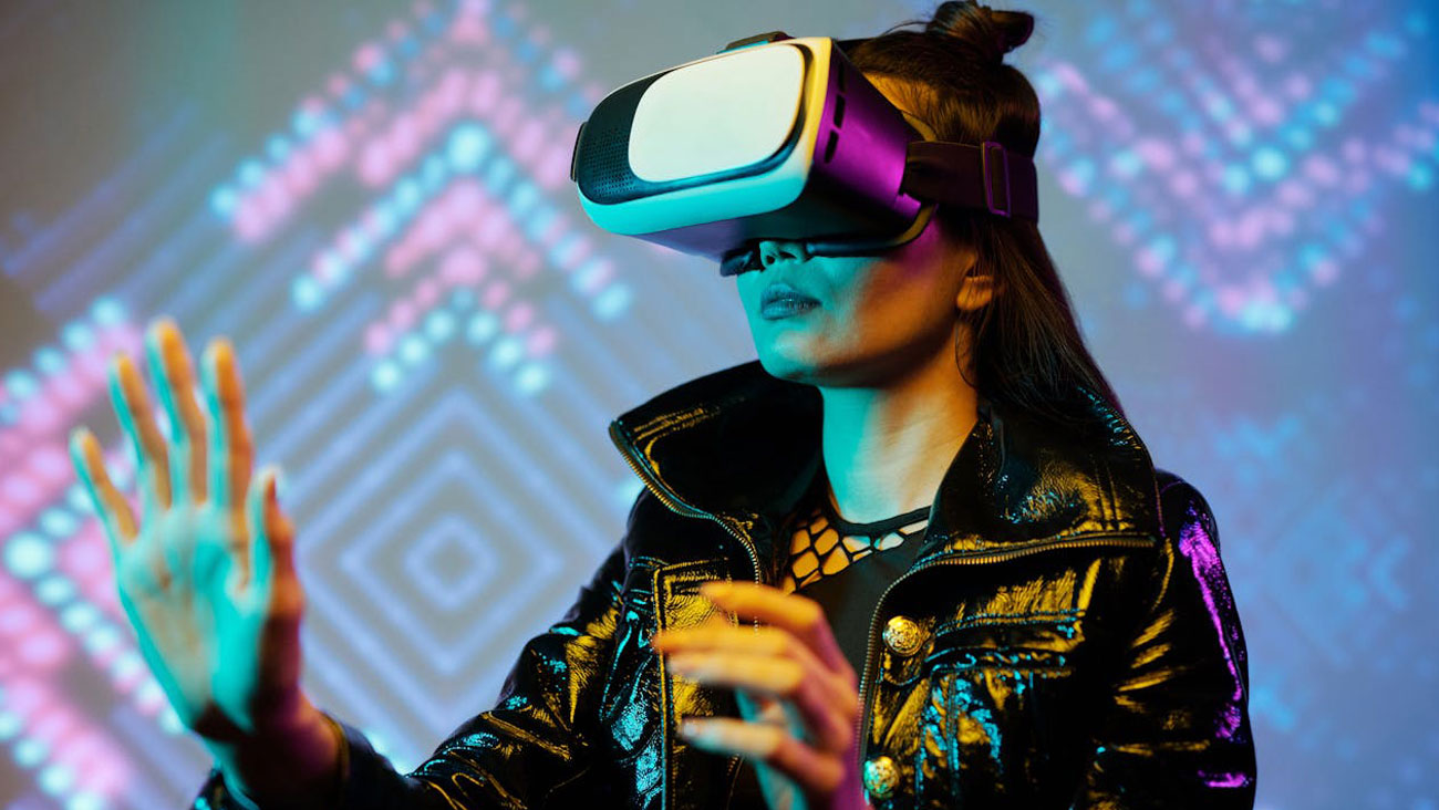 AI vs. Human Communication: Enhancing, Not Replacing